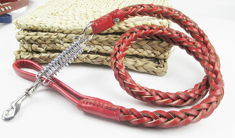 Correa de cuero para perros grandes. Correa de cuero trenzado resistente con resorte amortiguador. Cuerda de tracción para mascotas.