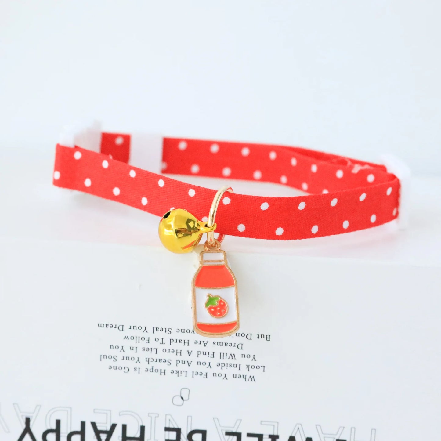Collar original de primavera para gatos, color caramelo con cascabeles, ajustable, colorido, para gatitos y cachorros. Collares de moda para mascotas Vogue.
