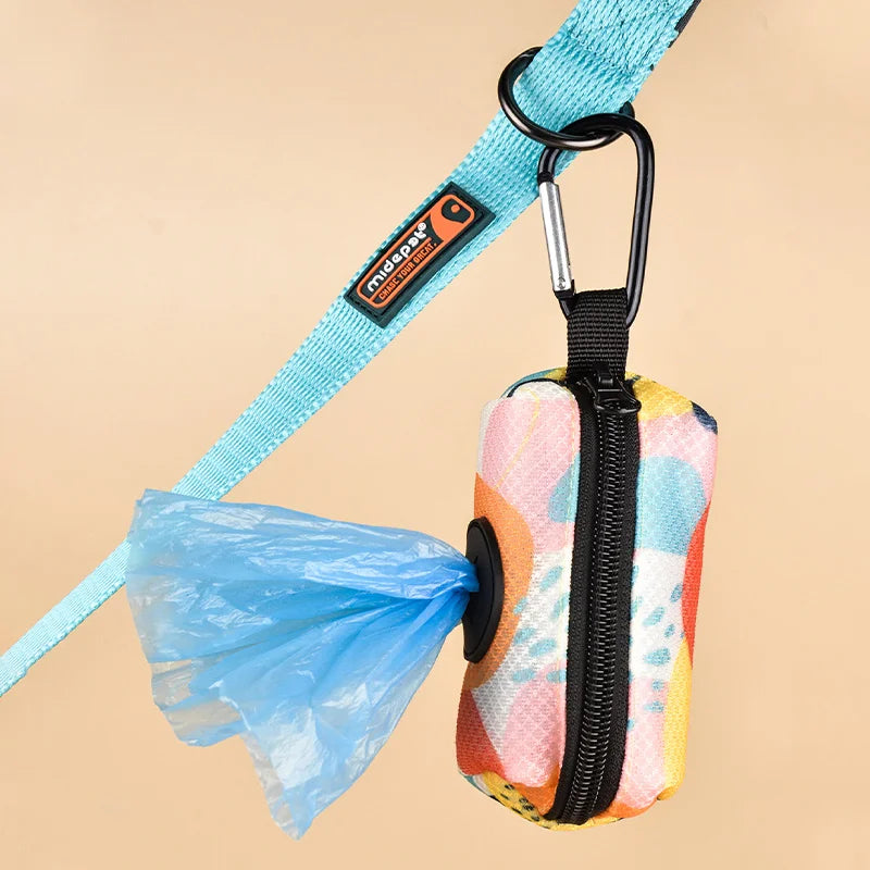 1 dispensador de bolsas para excrementos de perro con diseño colorido y duradero, para sujetar a la correa del perro (sin bolsas ni correa).