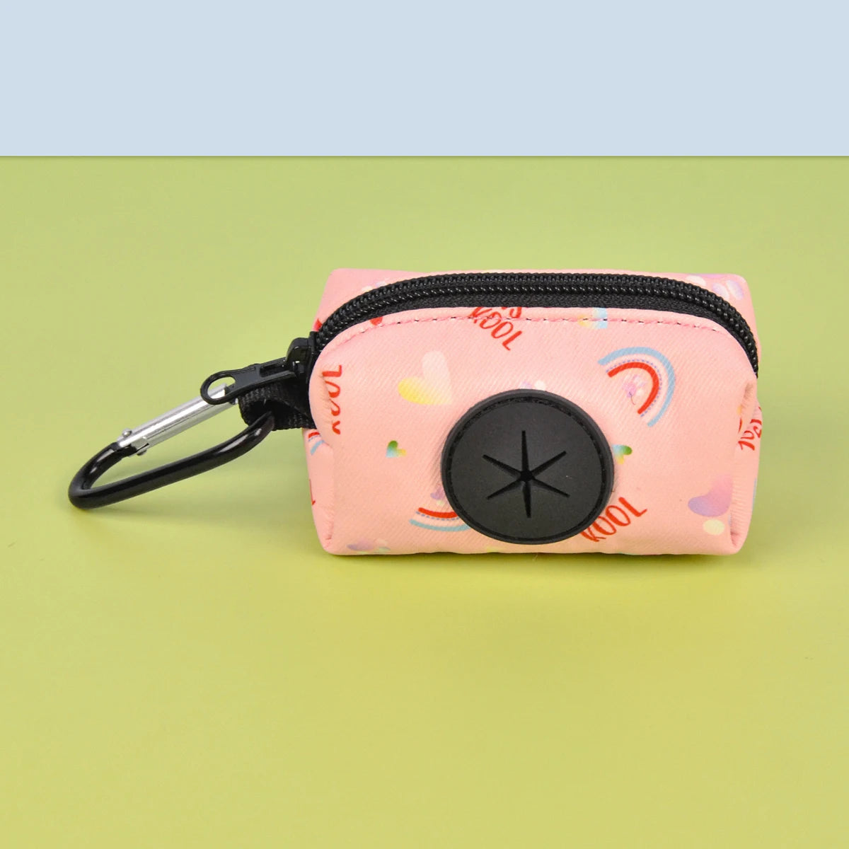 1 dispensador de bolsas para excrementos de perro con diseño colorido y duradero, para sujetar a la correa del perro (sin bolsas ni correa).
