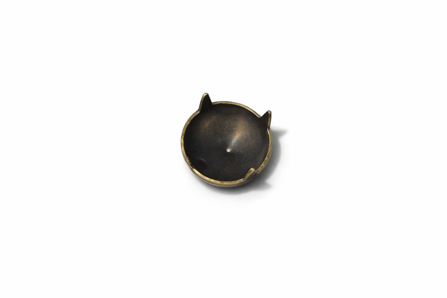 Tache Cónico 4P Mediano Oro Viejo