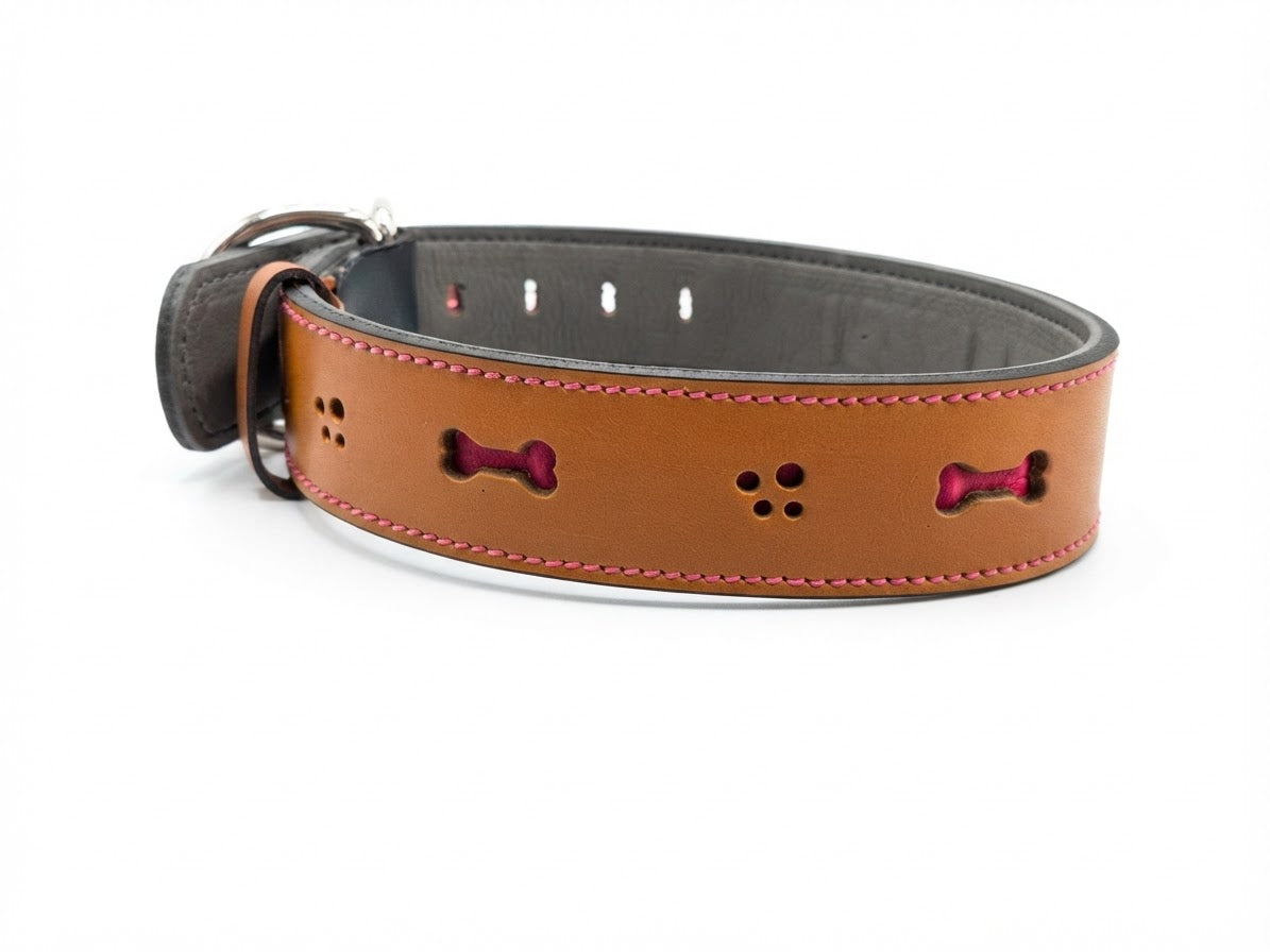 Correa Collar Perro Cuero Troquelado Huellas y Huesito 67.5cm Largo 5cm Ancho Perro Grande